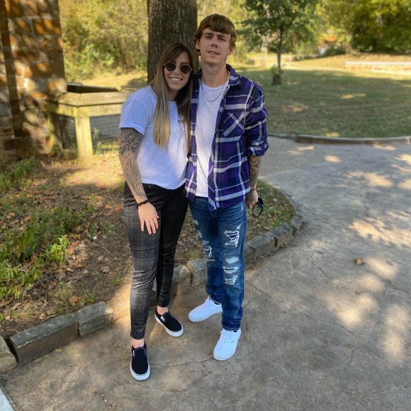 Meet your Posher, Cody - Picture 1 of 1